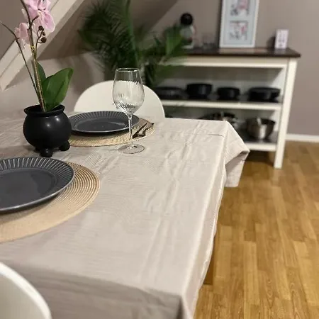 Sentrumsnaer Hybelleilighet Med Eget Kjokken Stavanger