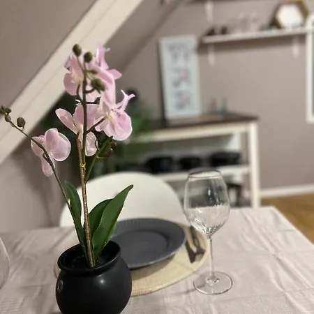 Sentrumsnaer Hybelleilighet Med Eget Kjokken * Stavanger